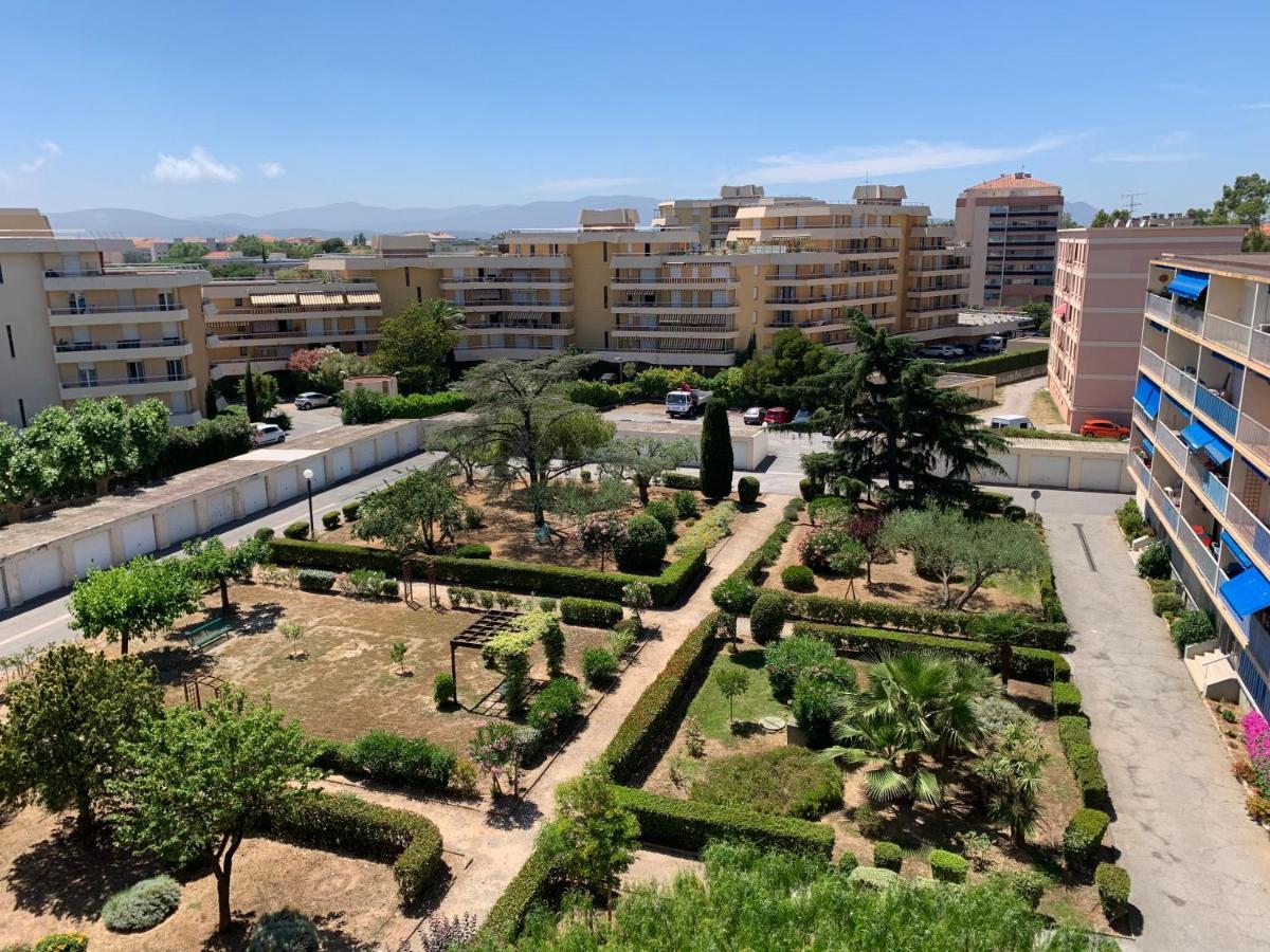 L'Appart Frejus Plage Exterior photo